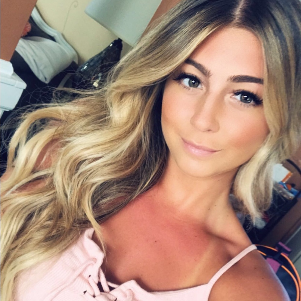 Meet your Posher, Victoria